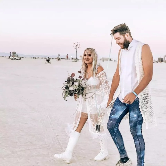 SOLD OUT Boho White Star Mesh Sheer Crochet Lace Coverup - Picture 6 of 12